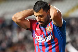 Kun Aguero quyết định giải nghệ vì bệnh tim