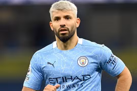 M.U từ chối chiêu mộ miễn phí 'công thần' Man City
