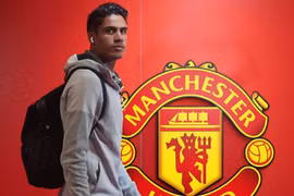 Raphael Varane ký hợp đồng 4 năm với M.U