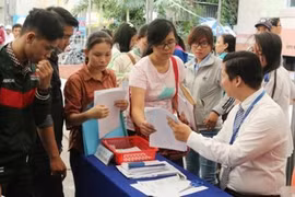 Bỏ điểm sàn đại học: Có giảm cử nhân, thạc sĩ thất nghiệp?