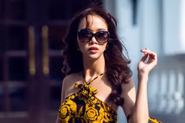 Vũ Ngọc Anh quyến rũ với bộ sưu tập "Những cô gái thành thị"