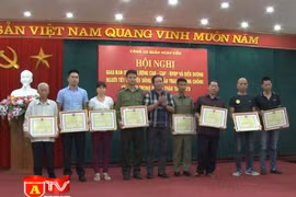 Khen thưởng các cá nhân có thành tích trong phong trào toàn dân bảo vệ ANTQ