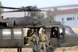 Mỹ triển khai thêm 1.700 lính đến Iraq chống IS