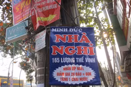 Hà Nội: "Cháy" nhà nghỉ đêm Noel, giá tăng chóng mặt