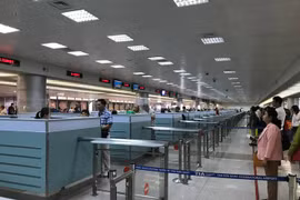 Thông Tư: Hướng dẫn thực hiện tạm hoãn xuất cảnh, chưa cho nhập cảnh