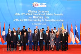 Đoàn kết và thống nhất hòa bình, ổn định, an ninh, an toàn, tự do hàng hải, hàng không ở Biển Đông 