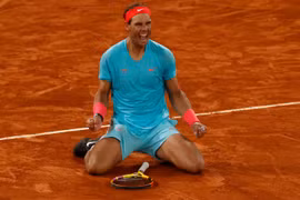 Hạ đẹp Djokovic, Nadal tròn 20 lần vô địch Grand Slam