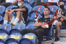 Ronaldo từng coi thường quy định đeo khẩu trang phòng dịch