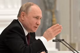 Giám đốc tình báo Nga bị ông Putin ‘gắt’ khi họp về công nhận độc lập ở Donbass