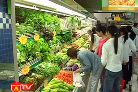 Rau quả Trung Quốc đội lốt rau an toàn vào nhà hàng, siêu thị