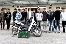 Lực lượng 141 vùng ven Hà Nội xử lý 2 nhóm thanh thiếu niên càn quấy trong đêm