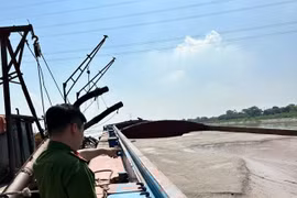 Ngăn chặn ‘cát tặc’ – Chỉ ý chí không, chưa đủ…