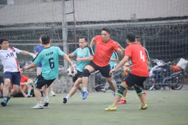 Sôi nổi Giải bóng đá 7 người Cụm thi đua số 4