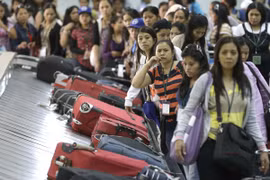Tủi phận lao động giúp việc người Philippines bị ngược đãi ở Anh