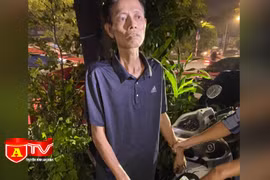 Lực lượng 141 phát hiện người đàn ông tàng trữ nhiều gói ma tuý