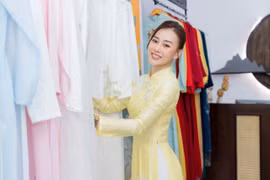 Phương Oanh may áo dài ăn hỏi, chuẩn bị đám cưới với Shark Bình