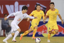 Sau nghỉ Tết dài, V-League có thể đá dồn 2-3 ngày/lượt trận