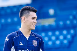 Tiến Linh lập một loạt cột mốc, đi vào lịch sử V-League