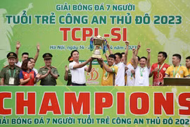 Toàn cảnh lễ trao giải bóng đá 7 người TCPL-S1
