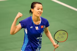 Thuỳ Linh thua ngược tay vợt Trung Quốc hạng 9 thế giới