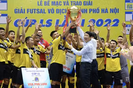 Bữa tiệc bàn thắng trong ngày giải futsal vô địch Hà Nội hạ màn