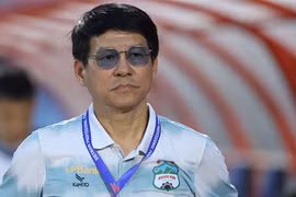 Hai quan chức HAGL bị phạt nặng vì lăng mạ trọng tài