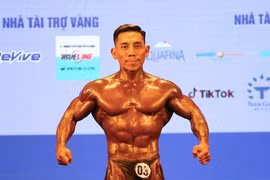 Lực sỹ Phạm Văn Mách vô địch SEA Games ở tuổi 46