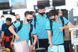 Tuyển Việt Nam về Đà Nẵng cách ly, 5 tuyển thủ sang thẳng Thái Lan
