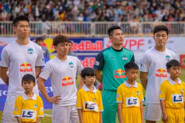 V-League 2021: Ăn Tết xong... rồi tính
