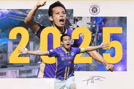 Văn Quyết quyết định gắn bó 15 năm với Hà Nội FC