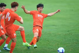 Chấn thương lại đeo bám Công Phượng