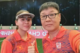 Khép lại ồn ào, ông Park Chung-gun làm HLV trưởng bắn súng Việt Nam