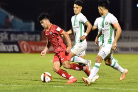 V-League 2024/25 chờ "hành khách" cuối cùng