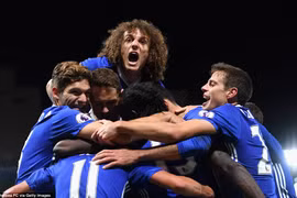 Hủy diệt Everton, Chelsea lên đỉnh bảng xếp hạng