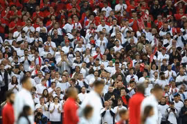 CĐV đội bóng nào "máu lửa" nhất tại EURO 2016?