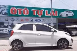 Chủ xe ô tô méo mặt nộp 'phạt nguội' vì bên thuê xe tự lái vi phạm giao thông