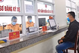 Mọi thủ tục đăng ký xe đều phải kê khai online từ 1-7?