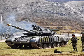 Ukraine lên kế hoạch xây “tường thành” dọc biên giới với Nga