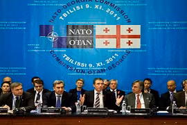 Chuẩn bị kết nạp Gruzia, NATO tiếp tục áp sát biên giới Nga