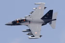 Nga đưa máy bay Yak-130 trình diễn tại Triển lãm hàng không Singapore