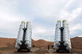 Nga cấp 10 hệ thống S-300 bảo vệ Kazakhstan