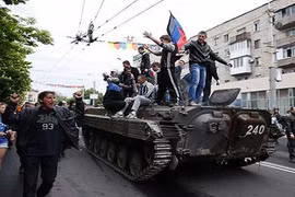 Ly khai Ukraine: Donbass độc lập, cần gì quyền tự trị của Kiev?