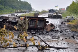 Tự vệ Lugansk tiêu diệt 100 binh lính, 10 xe bọc thép của quân đội Ukraine