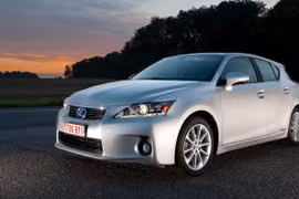 Xe sang nhà Lexus được "nâng đời" với giá bán hấp dẫn