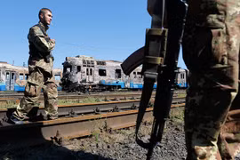 Donetsk, Lugansk kêu gọi Ukraine chấp nhận "thể chế đặc biệt" ở miền đông