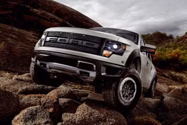 Khóa học lái xe cho những người ưa thích mạo hiểm