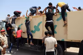 Phiến quân hồi giáo dòng Sunni tấn công nhà máy lọc dầu lớn nhất Iraq