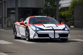 Bắt gặp siêu xe Ferrari 458 Monte Carlo chạy thử trên phố