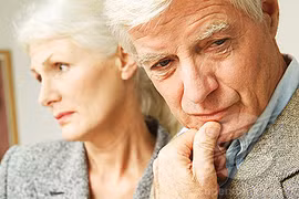 Cụ ông 99 tuổi li dị vợ 96 tuổi vì tội ngoại tình từ... 50 năm trước