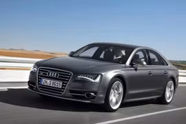 Trải nghiệm cùng Audi S8 phiên bản 2013